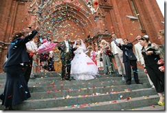 Католическое венчание выход из храма
