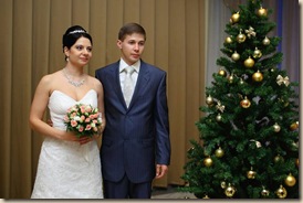 Свадьба в декабре у елки